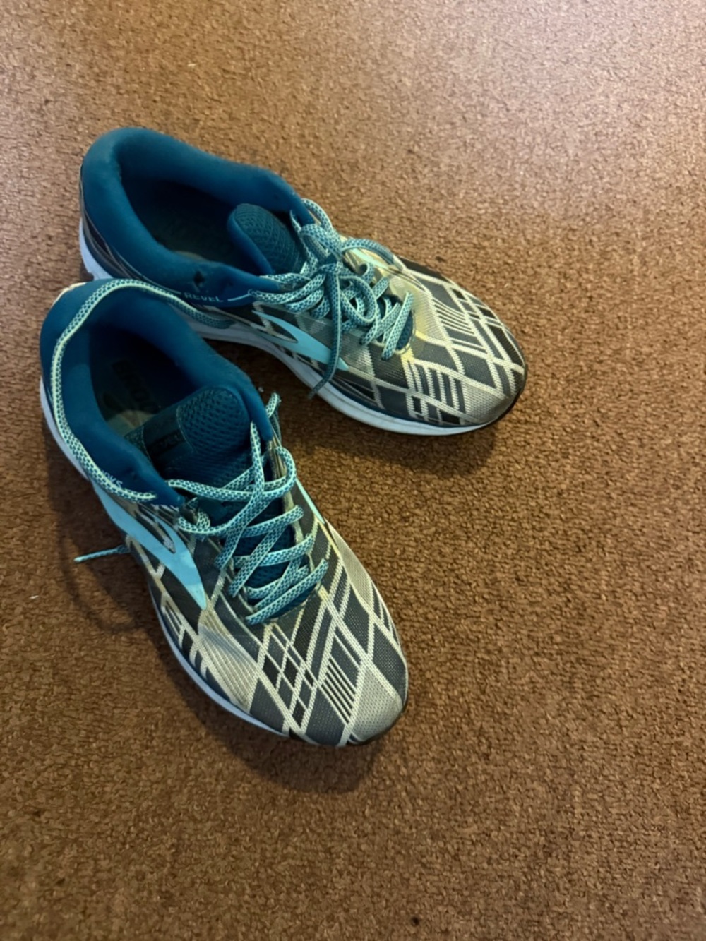 Brooks Women's Teal and White Patterned Running Shoes